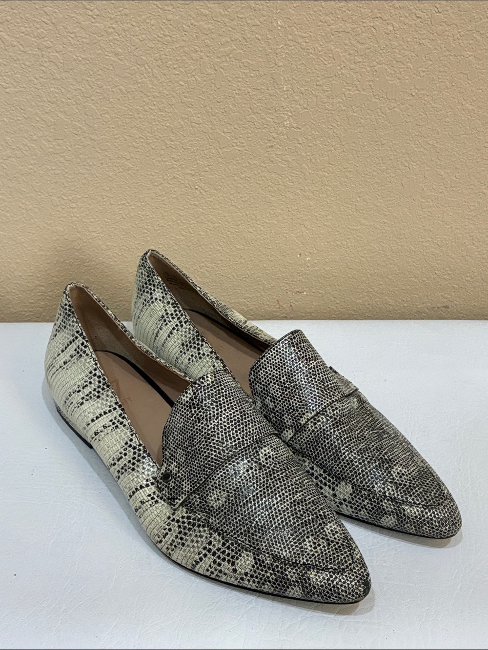 27 EDIT Women’s Pointed Snake-Print Loafer in Beige and Black
